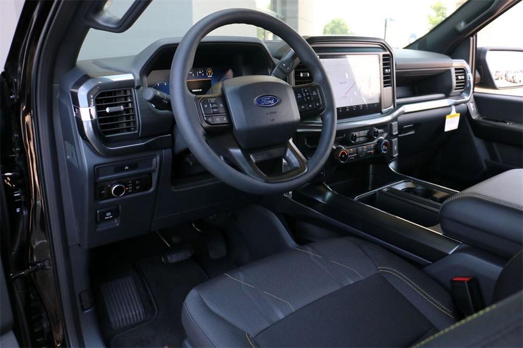 new 2025 Ford F-150 car, priced at $43,295