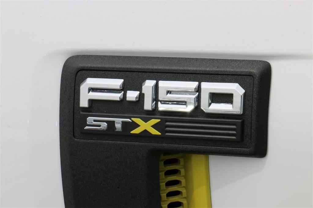 new 2025 Ford F-150 car, priced at $43,295