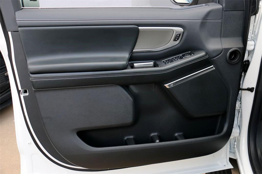 new 2025 Ford Expedition Max car, priced at $78,750