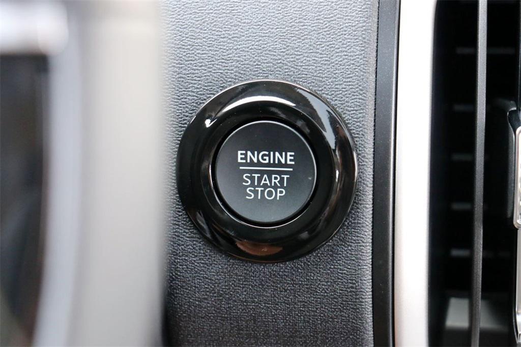 new 2025 Ford Expedition Max car, priced at $72,470