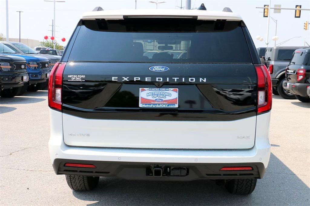 new 2025 Ford Expedition Max car, priced at $72,470