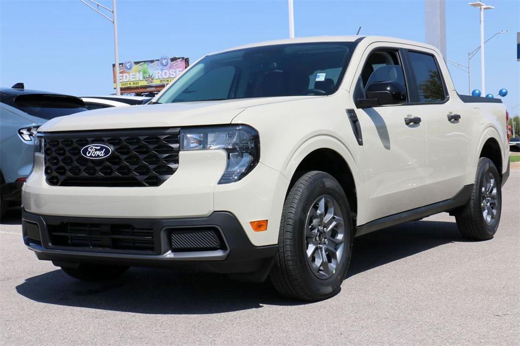 new 2025 Ford Maverick car, priced at $30,080