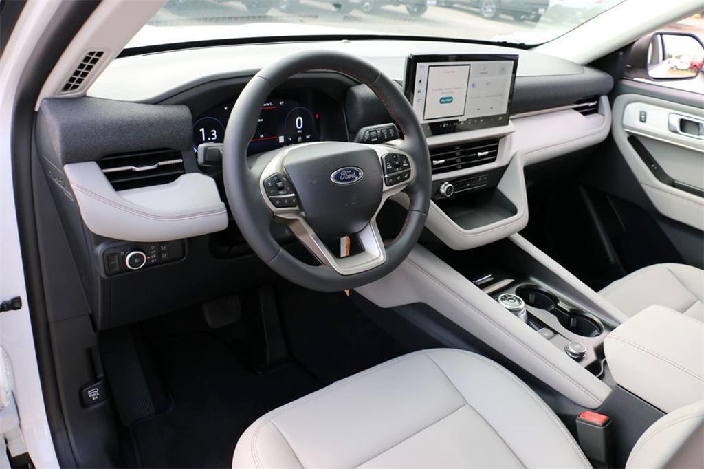 new 2025 Ford Explorer car, priced at $39,026