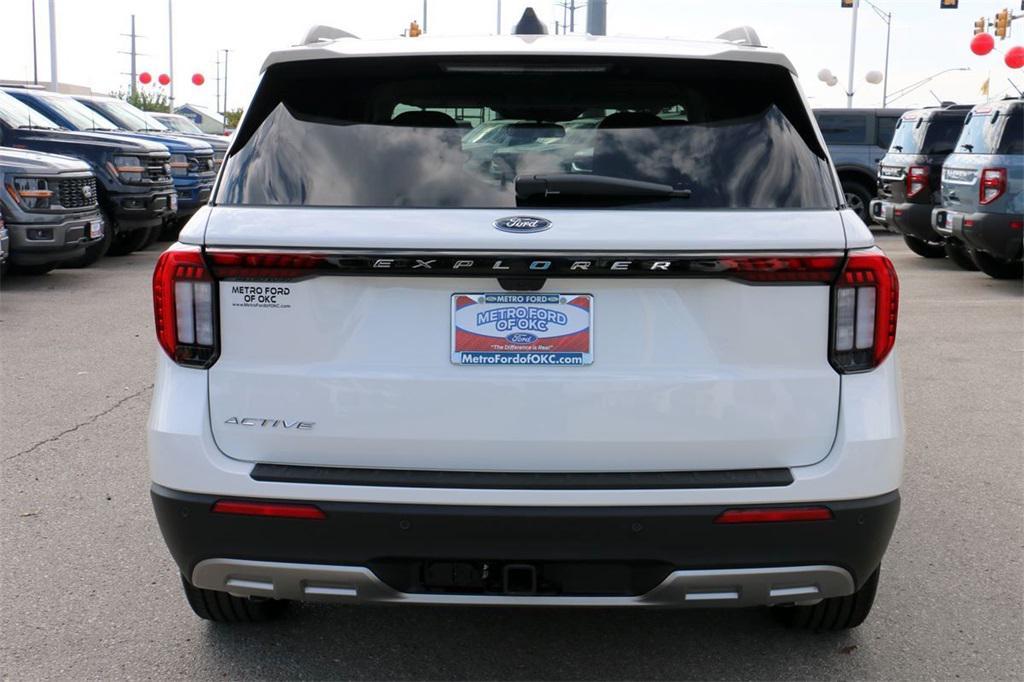 new 2025 Ford Explorer car, priced at $39,026