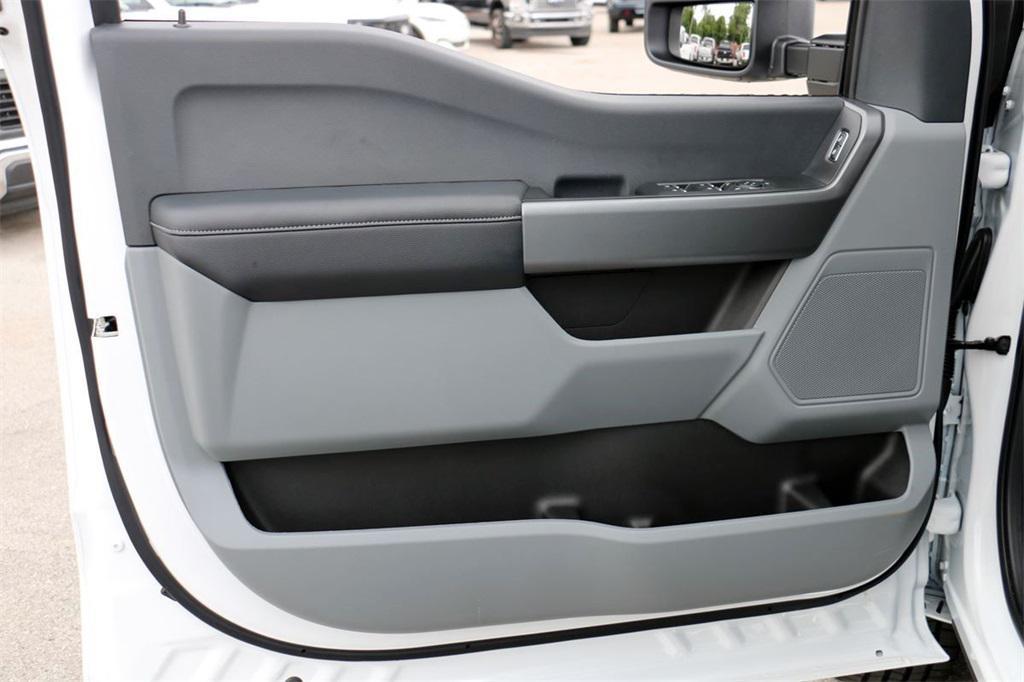 new 2025 Ford F-350 car, priced at $69,850