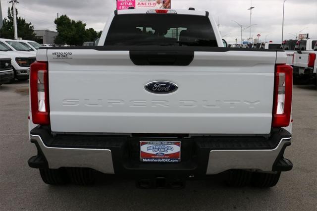 new 2025 Ford F-350 car, priced at $71,750