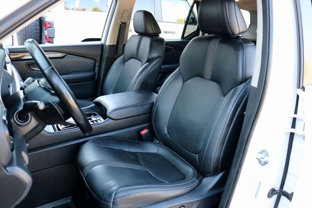 used 2023 Honda Pilot car, priced at $30,800