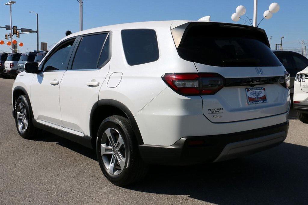 used 2023 Honda Pilot car, priced at $30,800