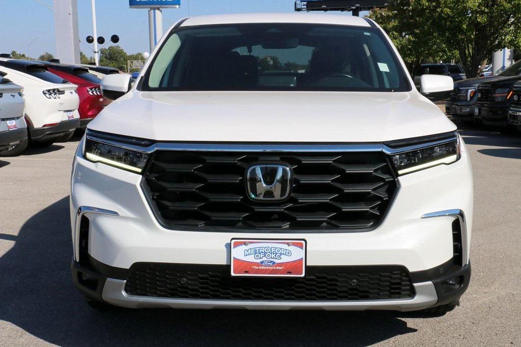 used 2023 Honda Pilot car, priced at $30,800