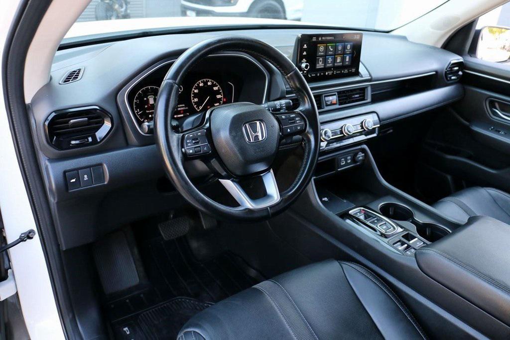 used 2023 Honda Pilot car, priced at $30,800