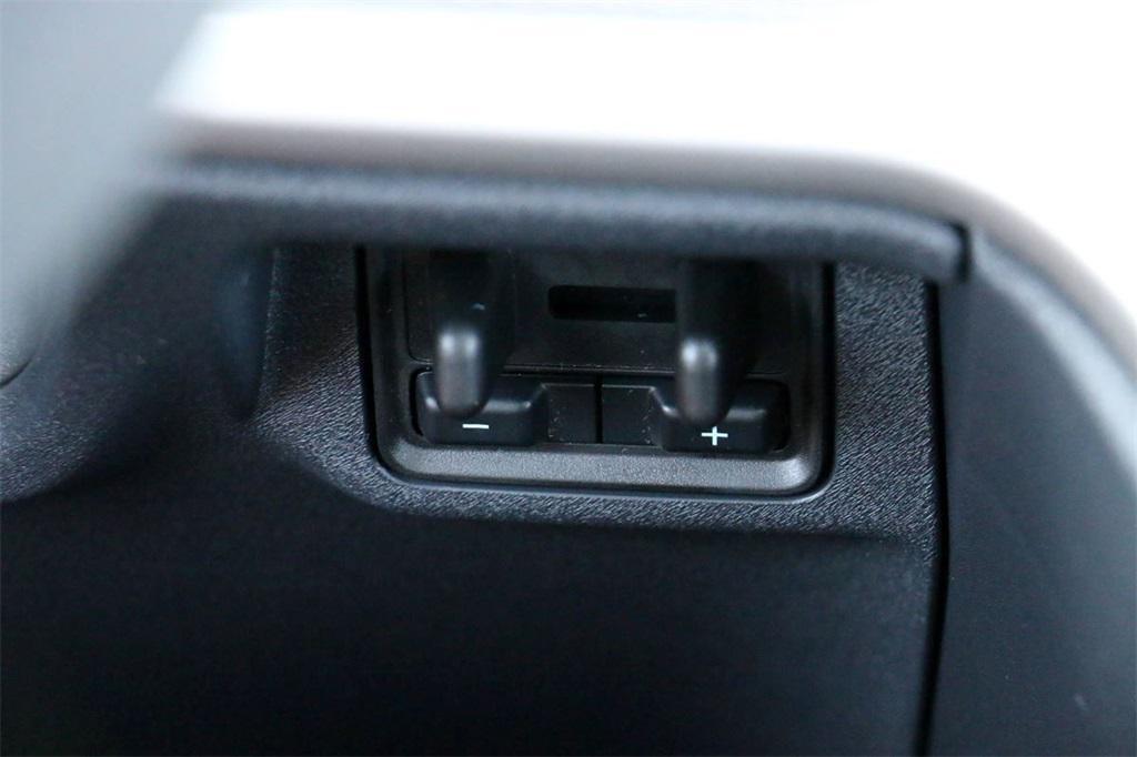 new 2025 Ford Expedition car, priced at $68,345