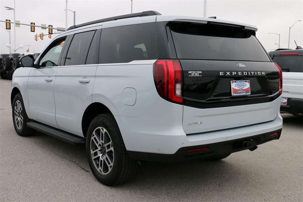 new 2025 Ford Expedition car, priced at $68,345