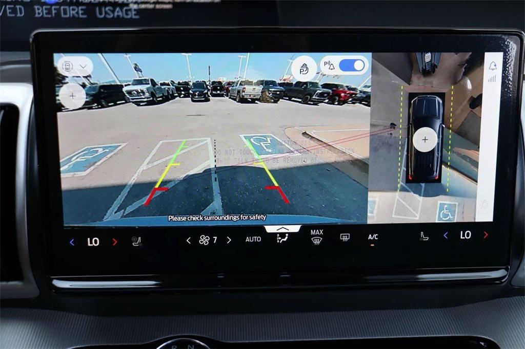 new 2025 Ford Expedition car, priced at $68,345