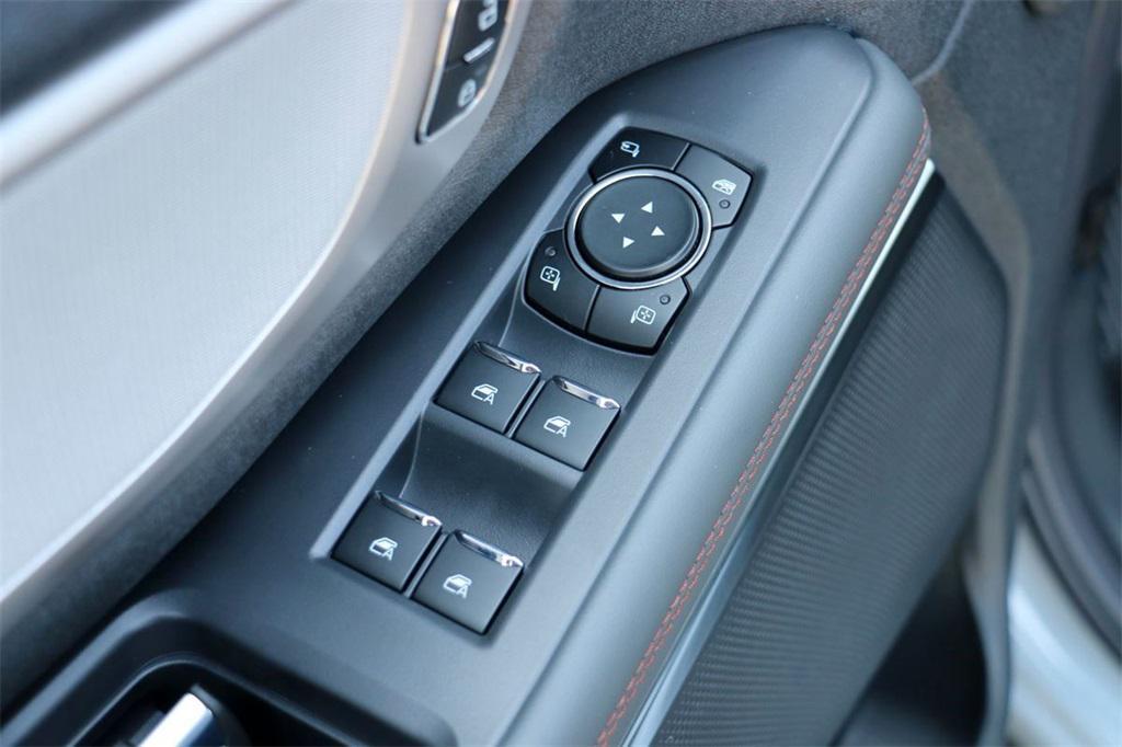 new 2025 Ford Expedition car, priced at $68,345