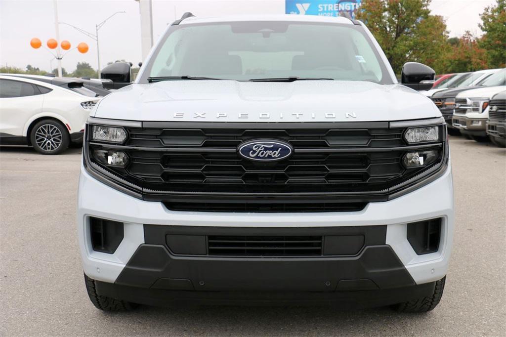 new 2025 Ford Expedition car, priced at $68,345