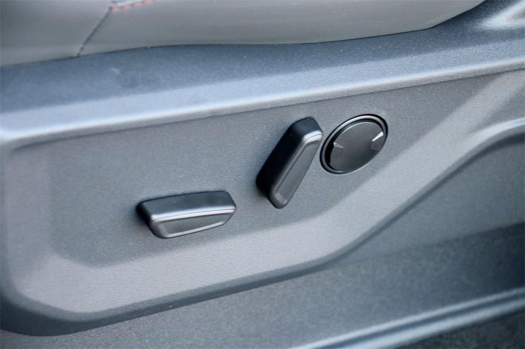 new 2025 Ford Expedition car, priced at $68,345