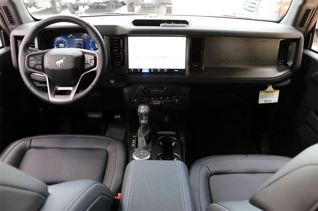 new 2025 Ford Bronco car, priced at $39,992