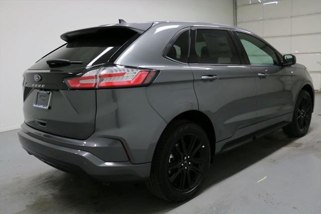 new 2024 Ford Edge car, priced at $39,160