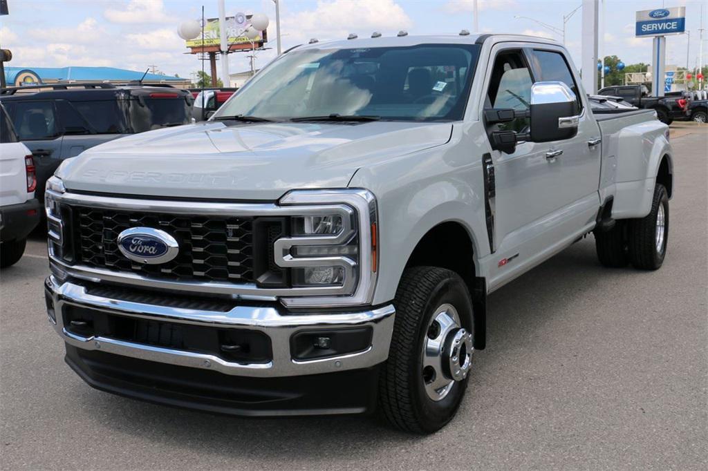 new 2025 Ford F-350 car, priced at $90,195