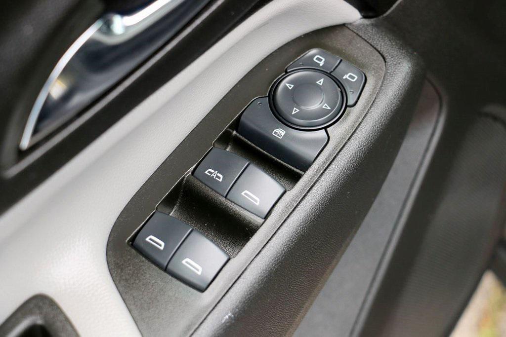 used 2024 Chevrolet Equinox car, priced at $21,495