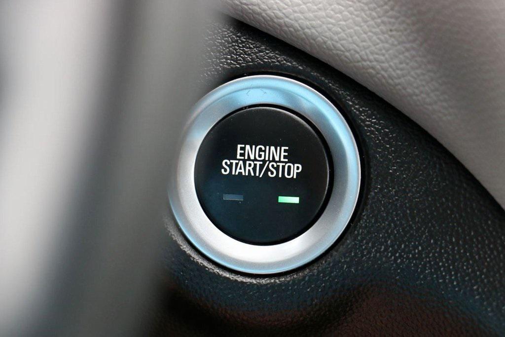 used 2024 Chevrolet Equinox car, priced at $21,495