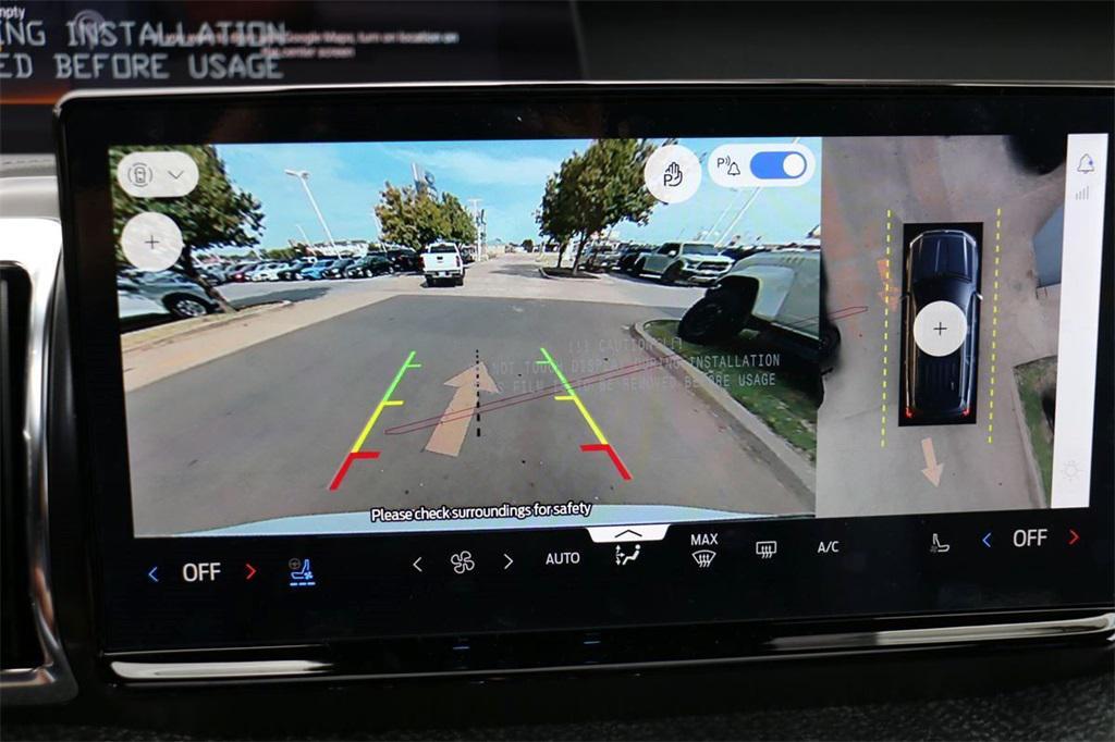 new 2025 Ford Expedition car, priced at $80,685