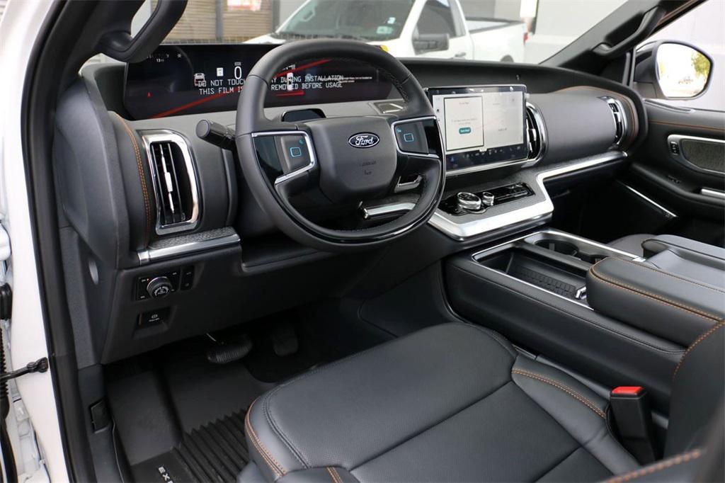 new 2025 Ford Expedition car, priced at $80,685