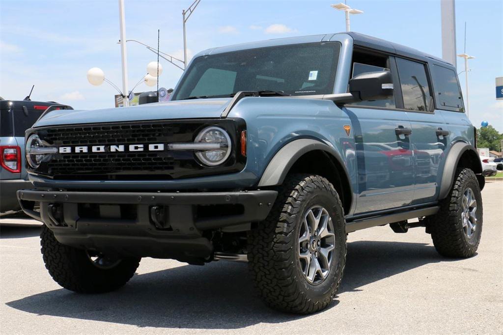 new 2025 Ford Bronco car, priced at $59,200
