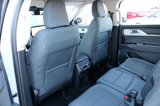 new 2025 Ford Explorer car, priced at $43,450