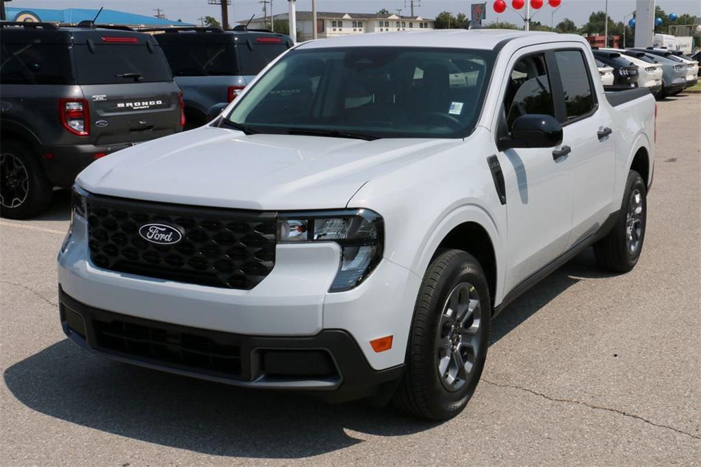 new 2025 Ford Maverick car, priced at $30,522