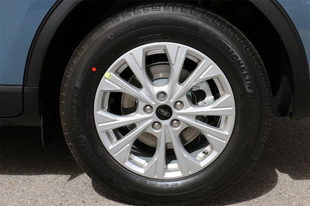 new 2025 Ford Escape car, priced at $21,390