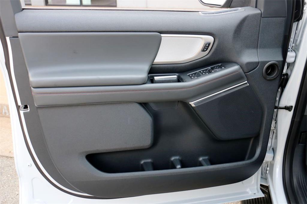 new 2025 Ford Expedition Max car, priced at $70,010