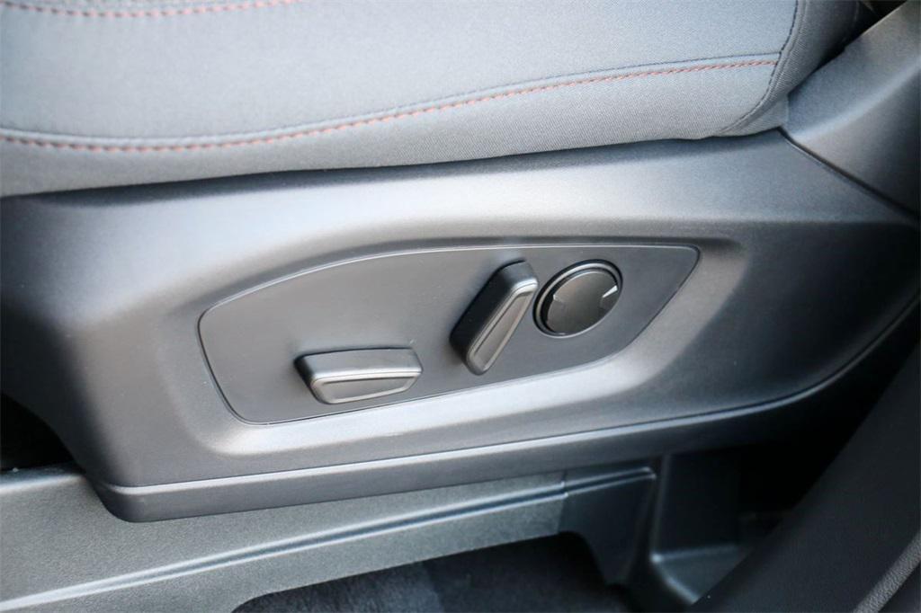 new 2025 Ford Explorer car, priced at $38,280
