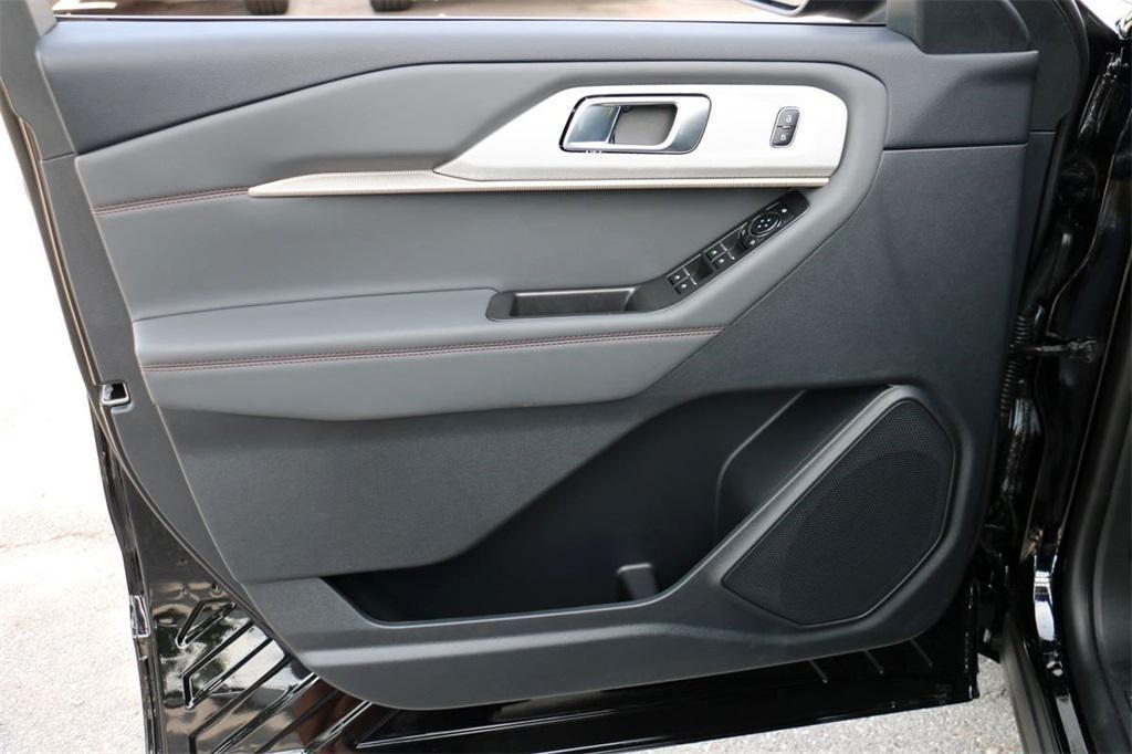 new 2025 Ford Explorer car, priced at $44,180