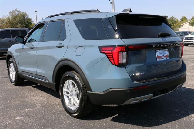 new 2025 Ford Explorer car, priced at $39,205