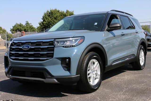 new 2025 Ford Explorer car, priced at $39,205