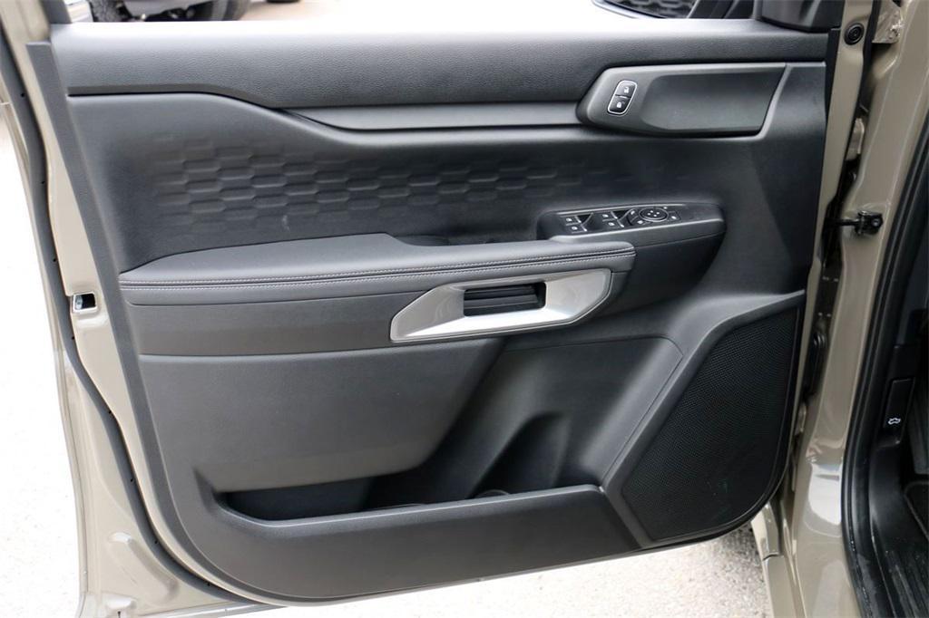 new 2025 Ford Ranger car, priced at $38,280