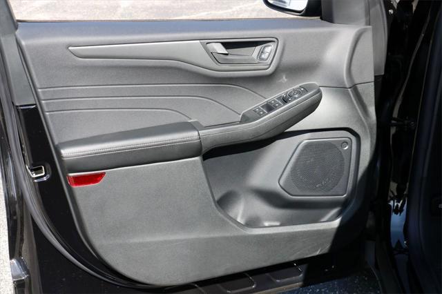 new 2025 Ford Escape car, priced at $25,835