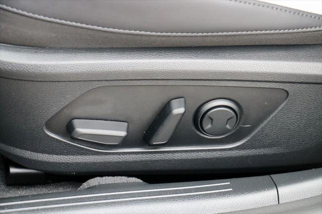 used 2025 Kia K5 car, priced at $28,000