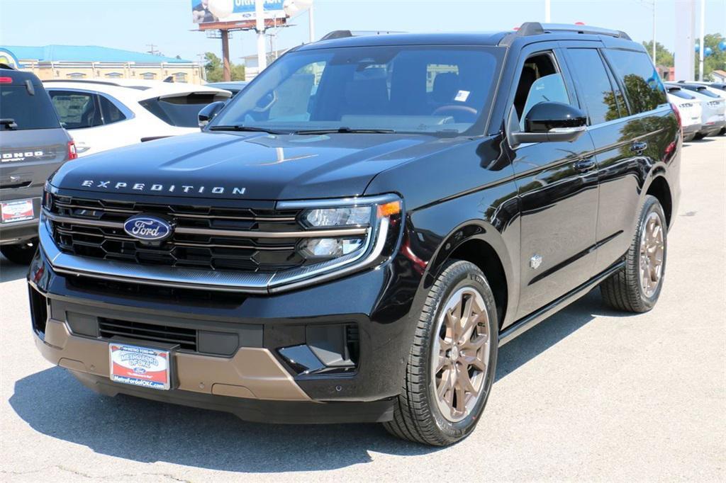 new 2025 Ford Expedition car, priced at $79,800