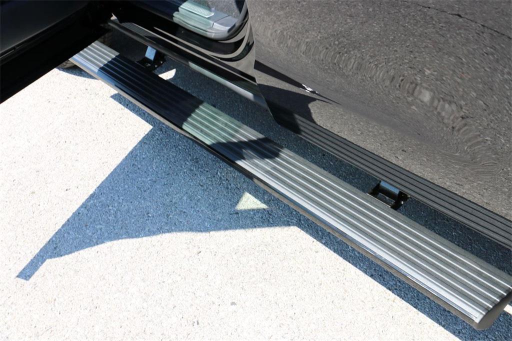 new 2025 Ford Expedition car, priced at $79,800