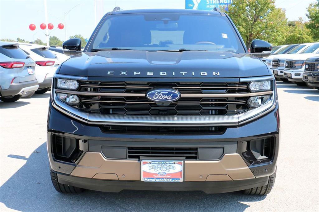 new 2025 Ford Expedition car, priced at $79,800