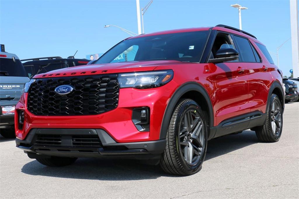 new 2025 Ford Explorer car, priced at $44,075