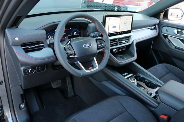 new 2025 Ford Explorer car, priced at $54,687