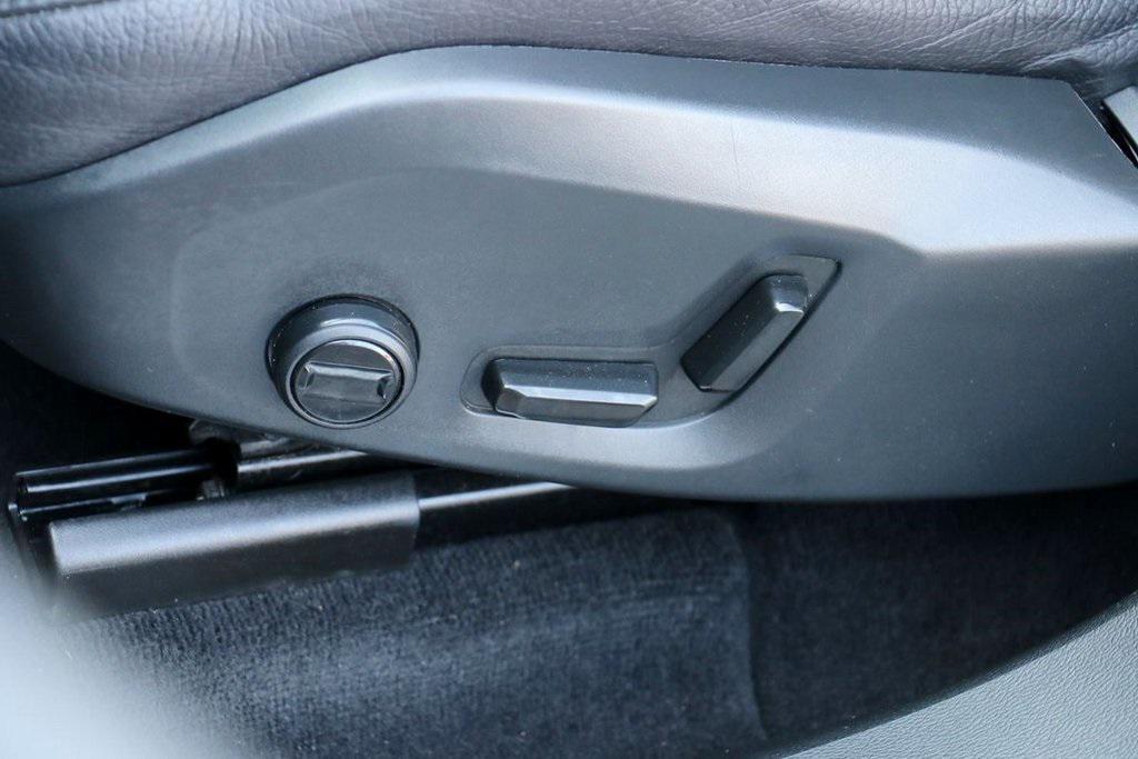 used 2024 Volvo XC60 car, priced at $29,995