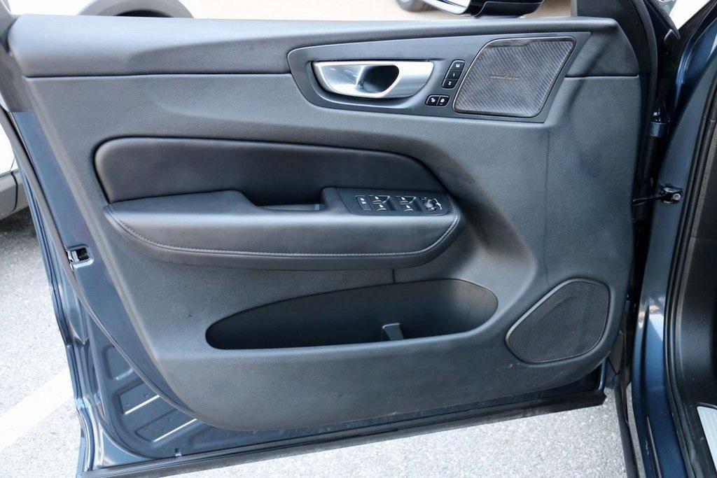 used 2024 Volvo XC60 car, priced at $29,995