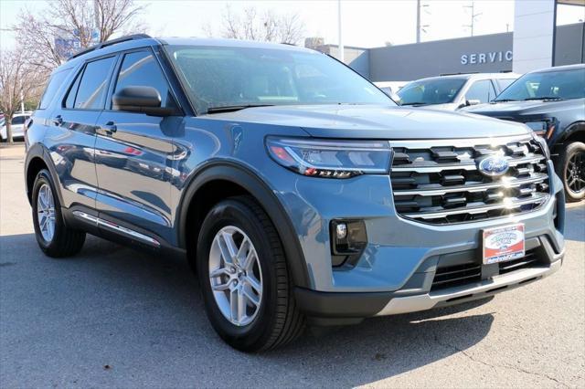 new 2025 Ford Explorer car, priced at $40,305