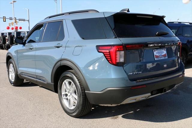 new 2025 Ford Explorer car, priced at $40,305