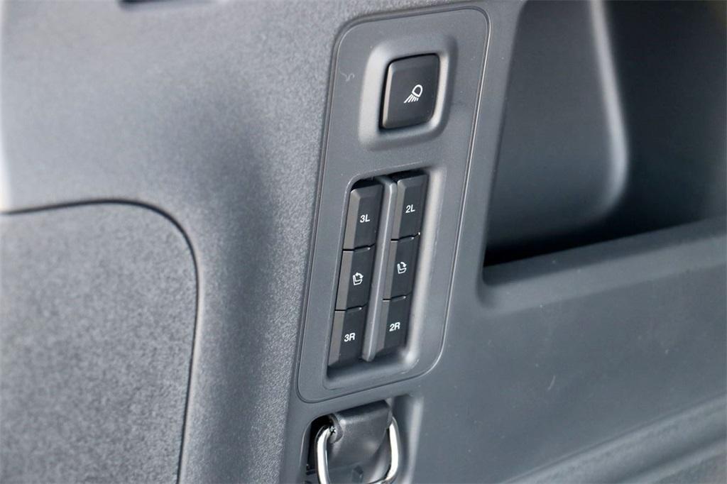 new 2025 Ford Expedition car, priced at $65,945