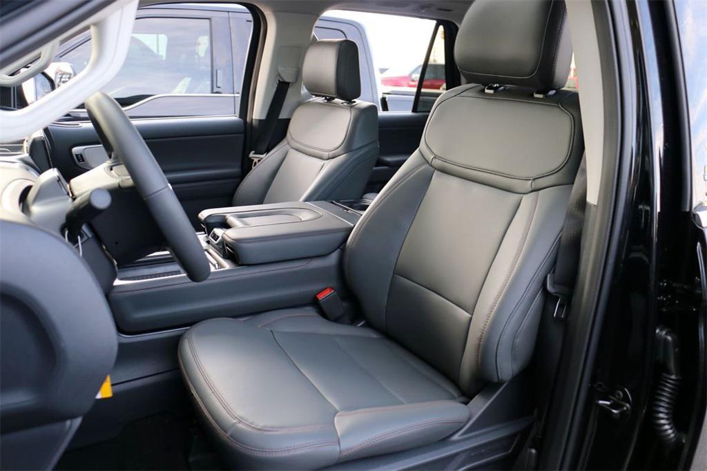 new 2025 Ford Expedition car, priced at $65,945